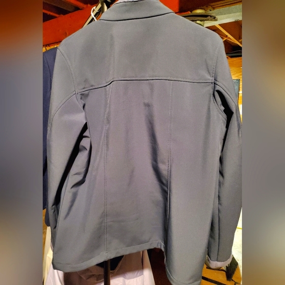 Women's Columbia Softshell Jacket - Picture 3 of 6